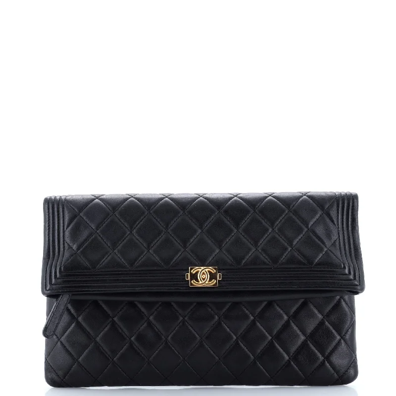 Chanel Lightweight Handbag for Daily ErrandsBoy Beauty CC Clutch Quilted Lambskin