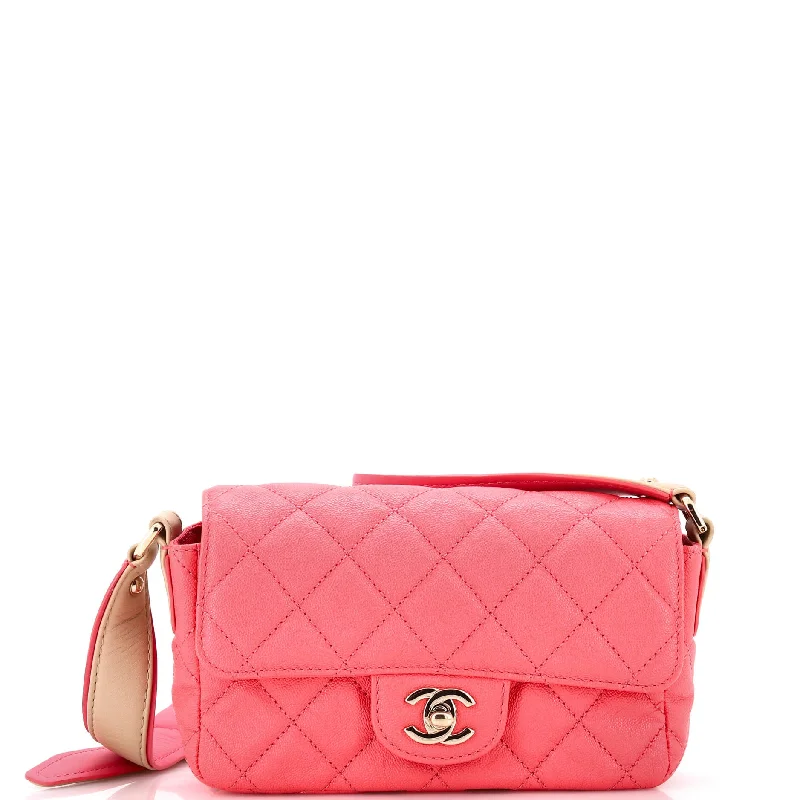 Chanel All - Match Handbag for Versatile StylingBuckle Strap CC Messenger Bag Quilted Caviar Small